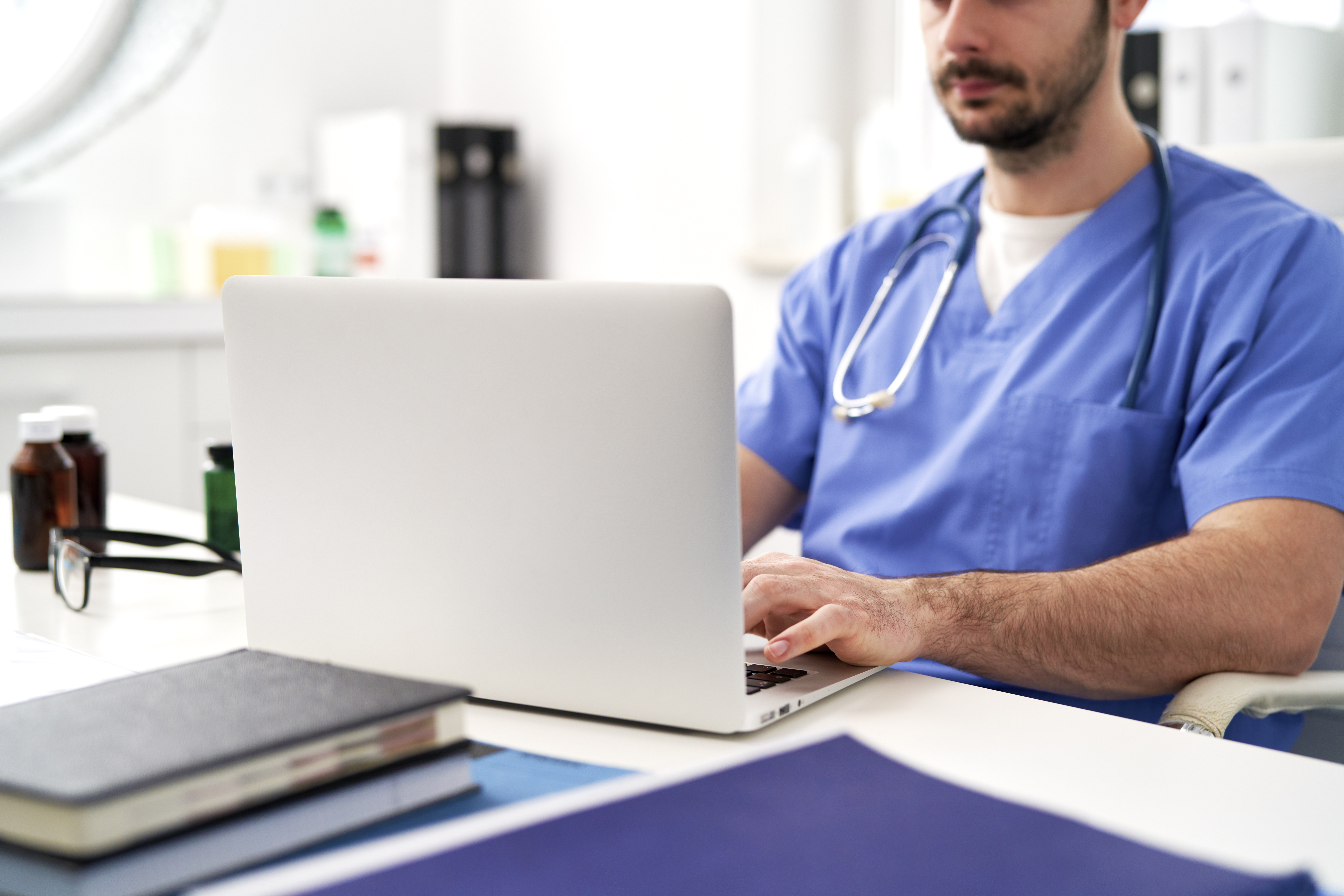 Para reduzir impostos sobre PJ médico, é preciso elaborar um bom planejamento tributário. Saiba mais neste artigo.